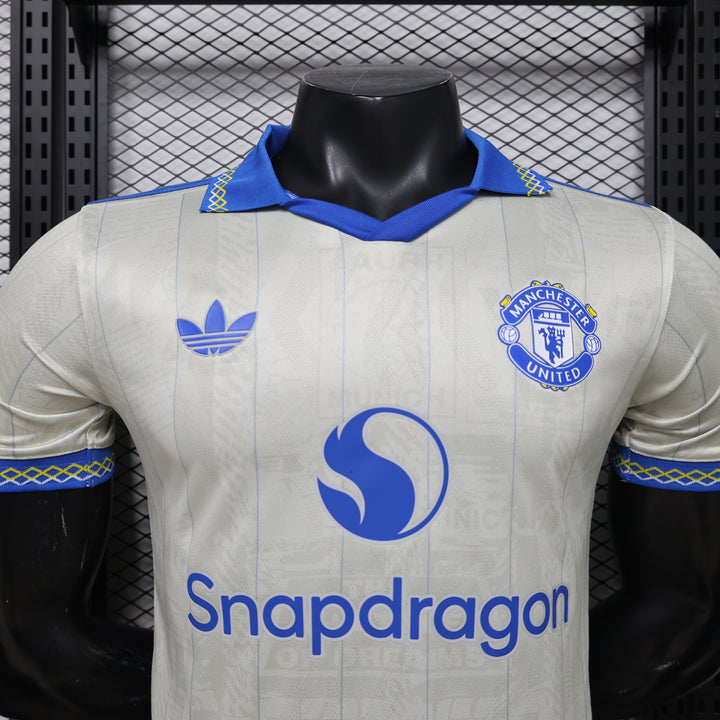 Manchester United "Royal Ivory" Limited Jersey