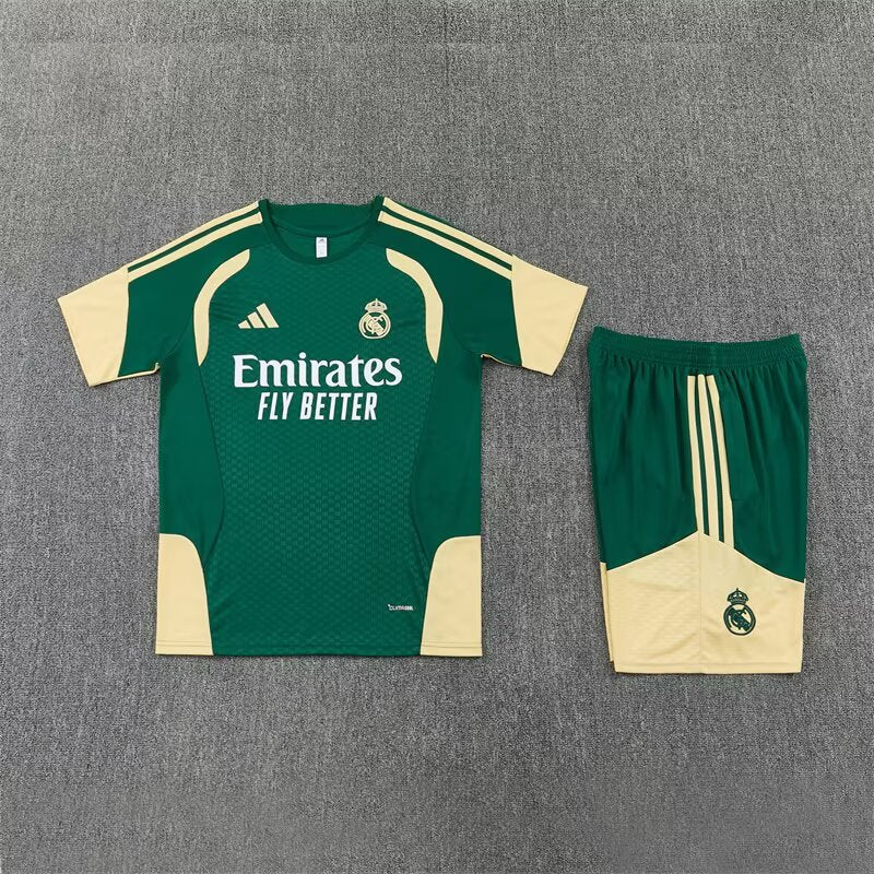 2026/2027 Real Madrid Green x Gold Set