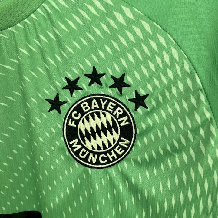 2025/2026 Bayern Munich Goalkeeper Green Football Jersey