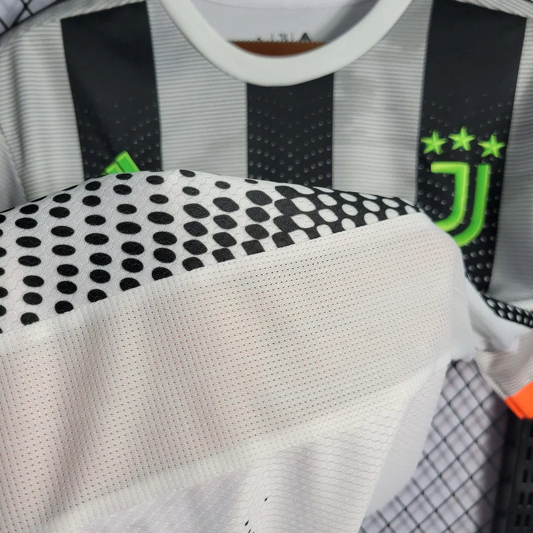 201972020 Juventus Away Jersey