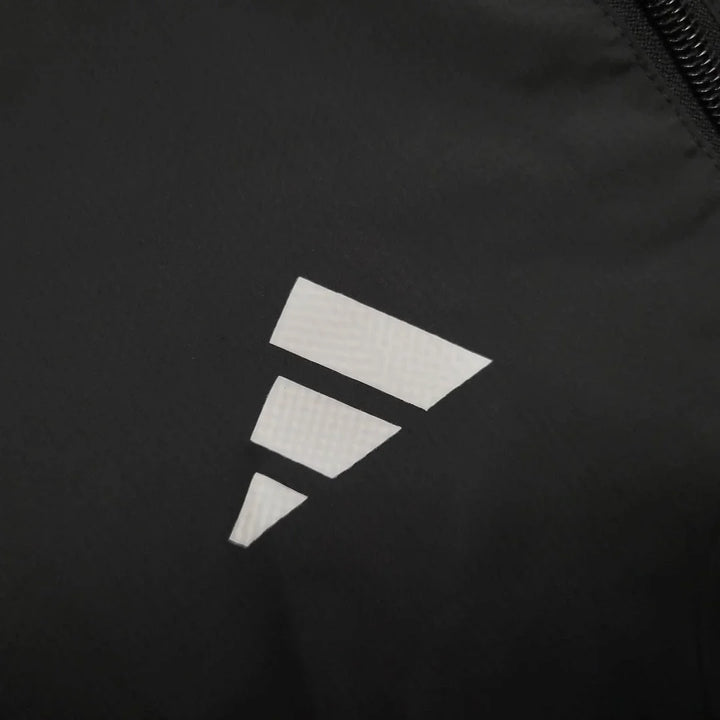 2025/2026 Manchester United Jacket Windbreaker
