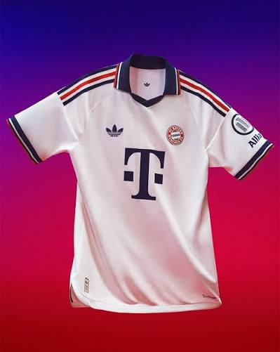 2026/2027 Bayern Munich Away Football Shirt