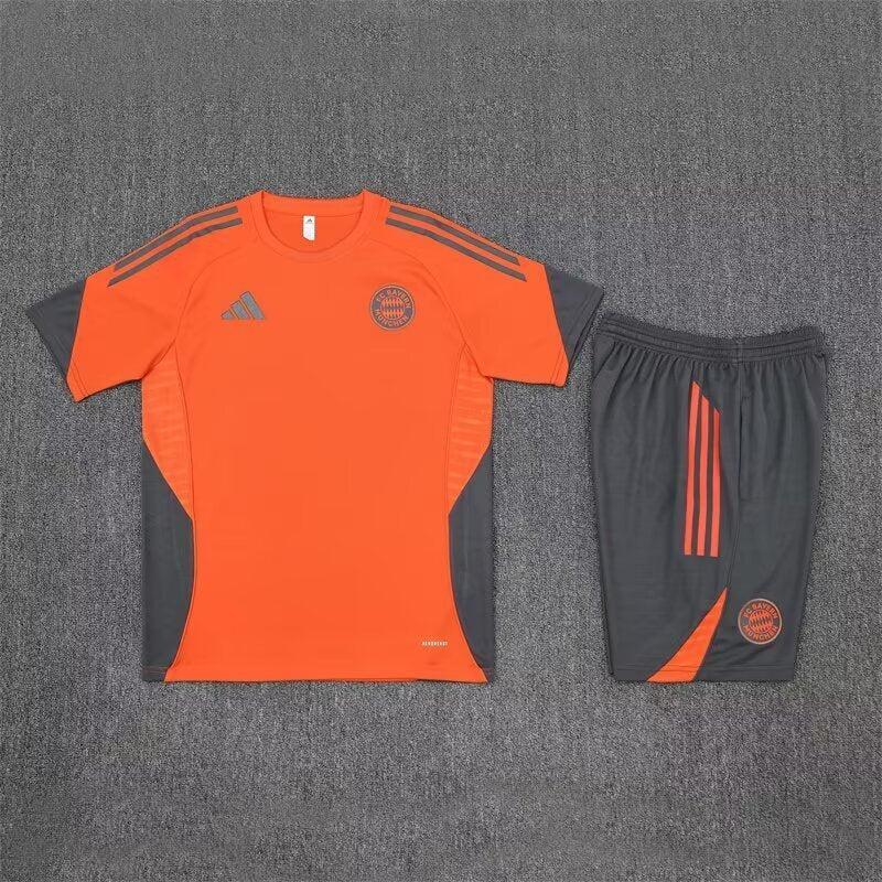 2025/2026 Bayern Munchen Training Set