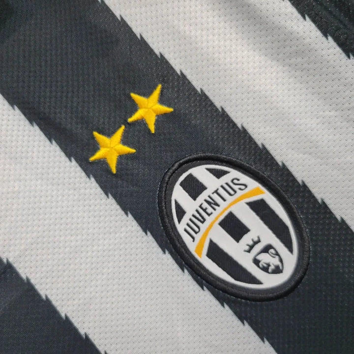 2010-2011 Retro Juventus Home Jersey