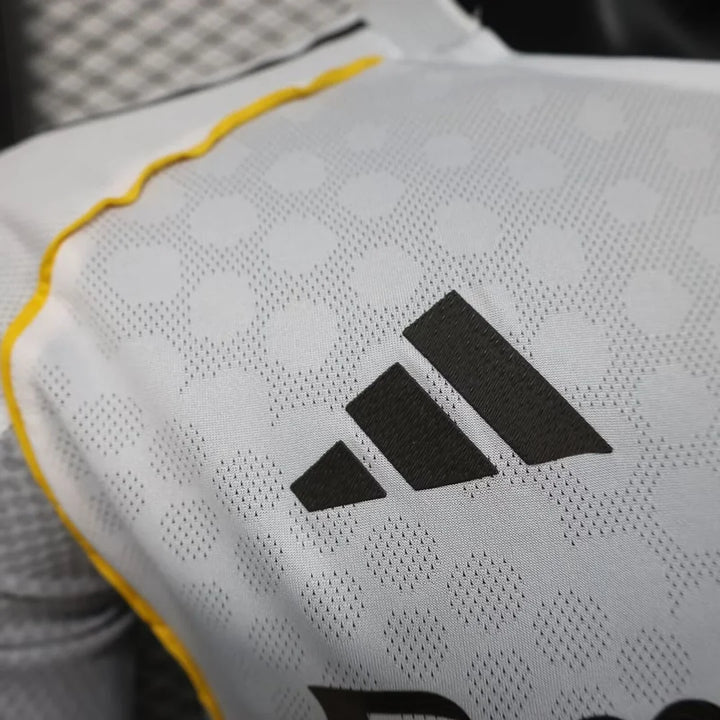 Real Madrid 2025/2026 Home Kit Long Sleeve