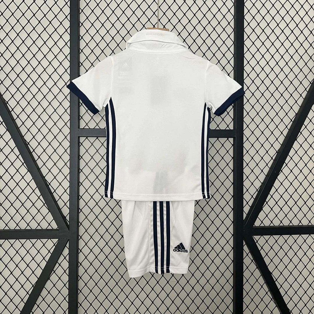 2016/2017 Retro Real Madrid Home Kit Kids Size