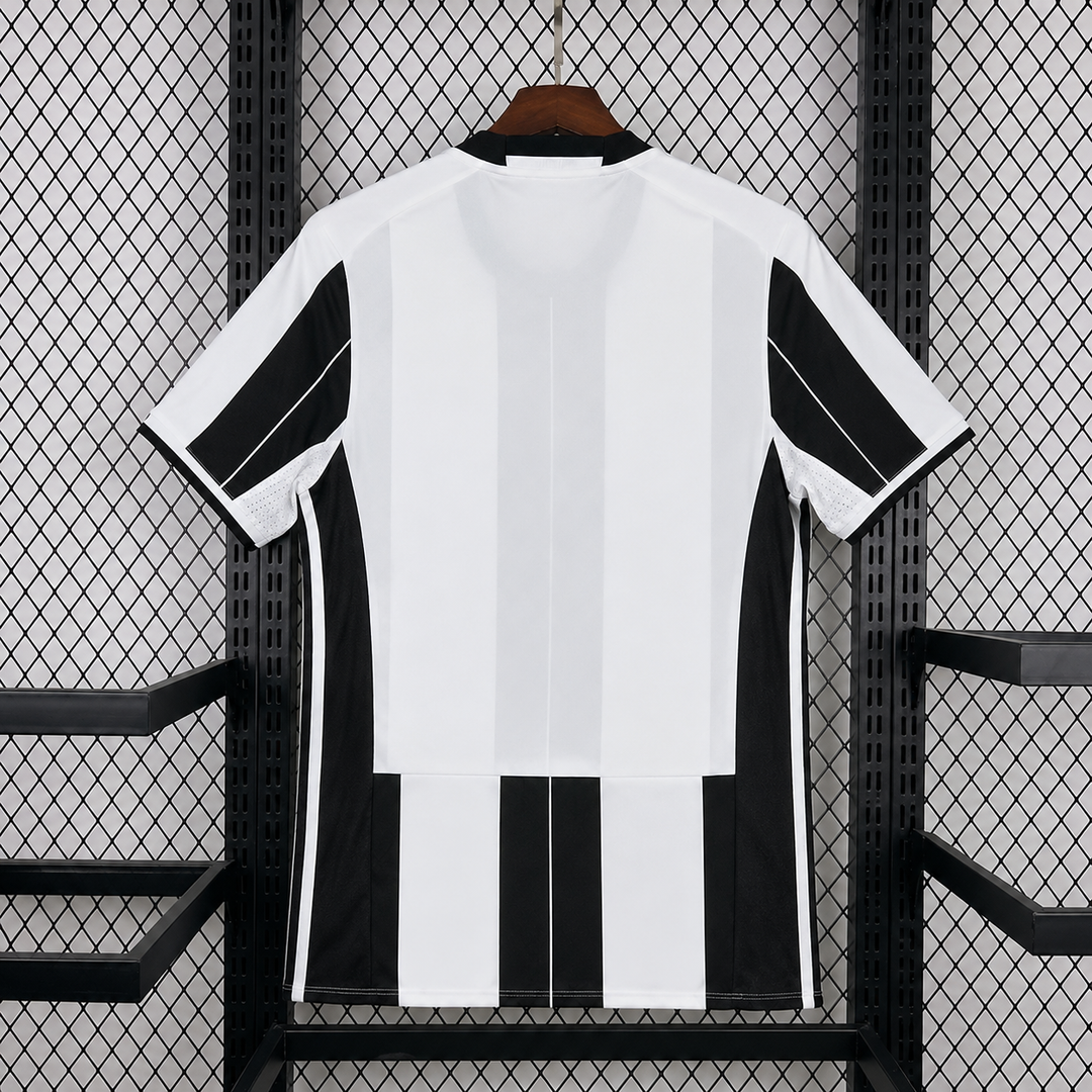 2016/2017 Retro Juventus Home Football Jersey