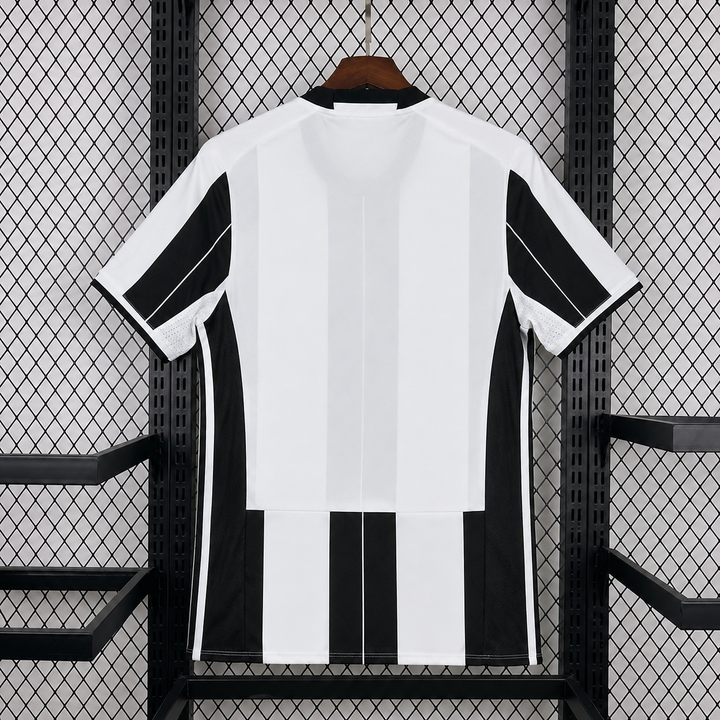 2016/2017 Retro Juventus Home Football Jersey