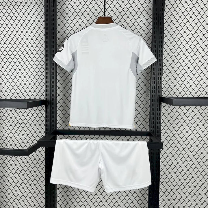 2025/2026 Real Madrid Home Football Shirt Kids Size