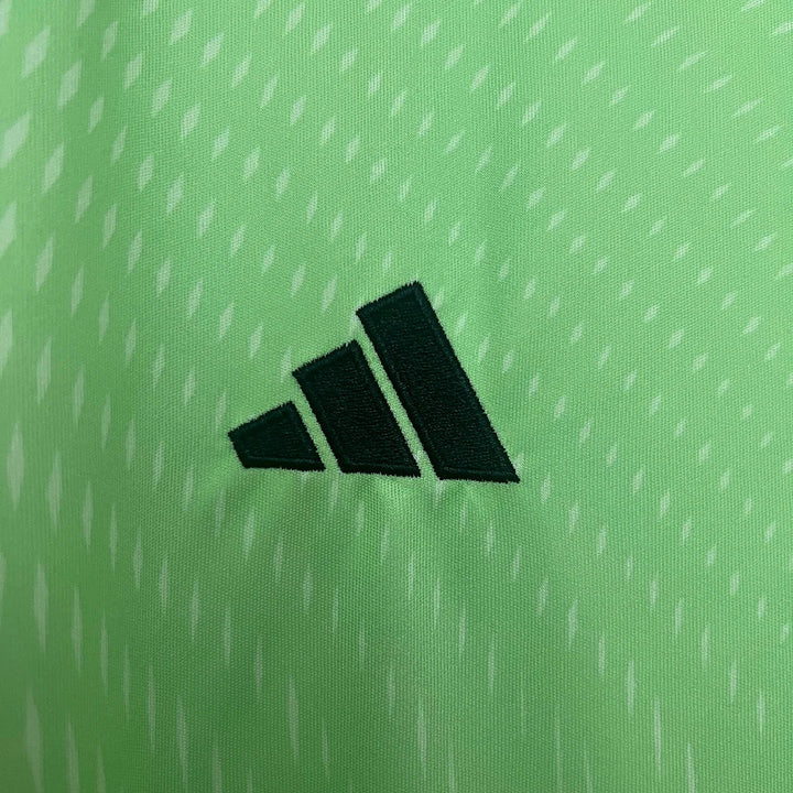 2025/2026 Bayern Munchen Green Goalkeeper Kit